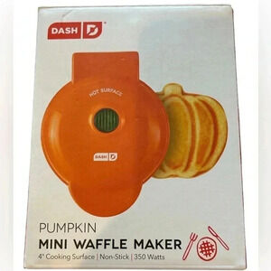 New Dash Pumpkin Mini Nonstick Waffle Maker Great For Fun Fall Breakfasts NIB